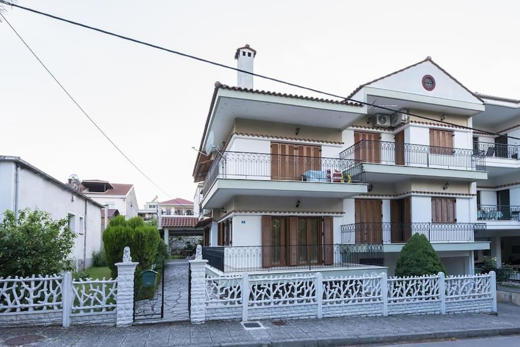 Aiwa Διαμέρισμα 130Τμ 1Ου Ορόφου Σε Διώροφη Οικία Anatoli  ภายนอก รูปภาพ